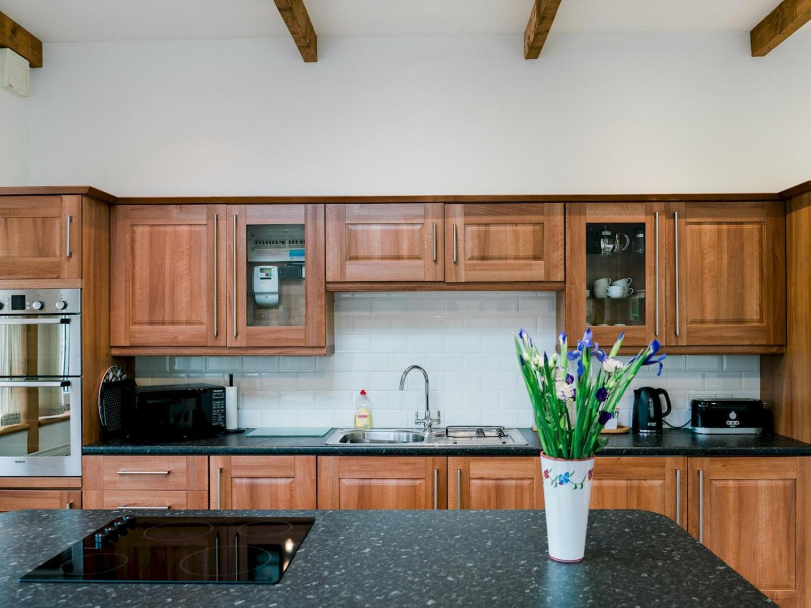 Pass The Keys Peaceful & Coastal 2 Bedroom Cottage كارديغين المظهر الخارجي الصورة